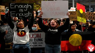 Avustralya'da ırkçılığa karşı sessiz protesto