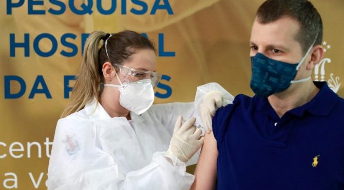 Bilim insanlarından müthiş iddia: Rusya ve Çin’in aşıları grip aşısı çıktı