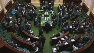 Victoria’da hükümete, meclisten olağanüstü halin devamı için izin
