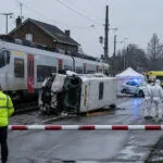 Okul minibüsüne tren çarptı konulu temsili editoryal görsel
