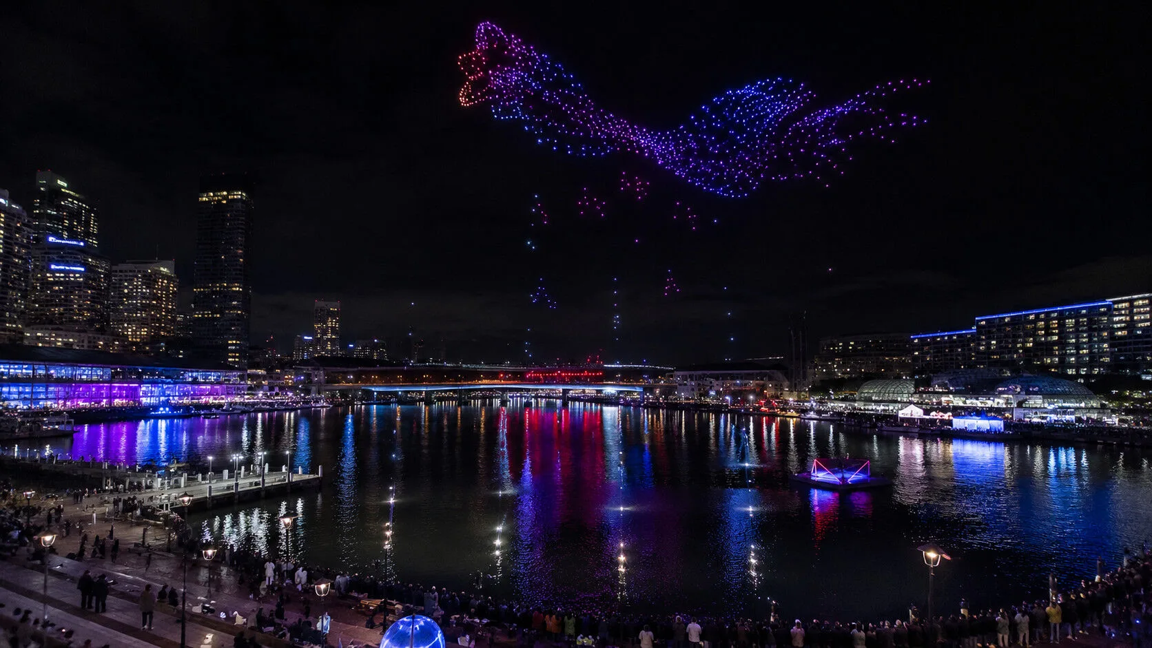 Vivid drone gösterileri iptal edildi konulu temsili editoryal görsel
