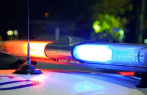 Polis aracı dokuz yaşındaki çocuğa çarptı konulu temsili editoryal görsel