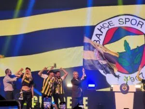 Fenerbahçe’de Aziz Yıldırım dönemi konulu editoryal haber görseli