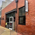 Melbourne’de kafe sahibinden evden çalışma düzenlemesine tepki konulu editoryal haber görseli