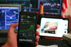 ASX petrol gerilimiyle sarsıldı konulu editoryal haber görseli