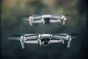 Drone sokak satıcısını avlar gibi kovaladı.