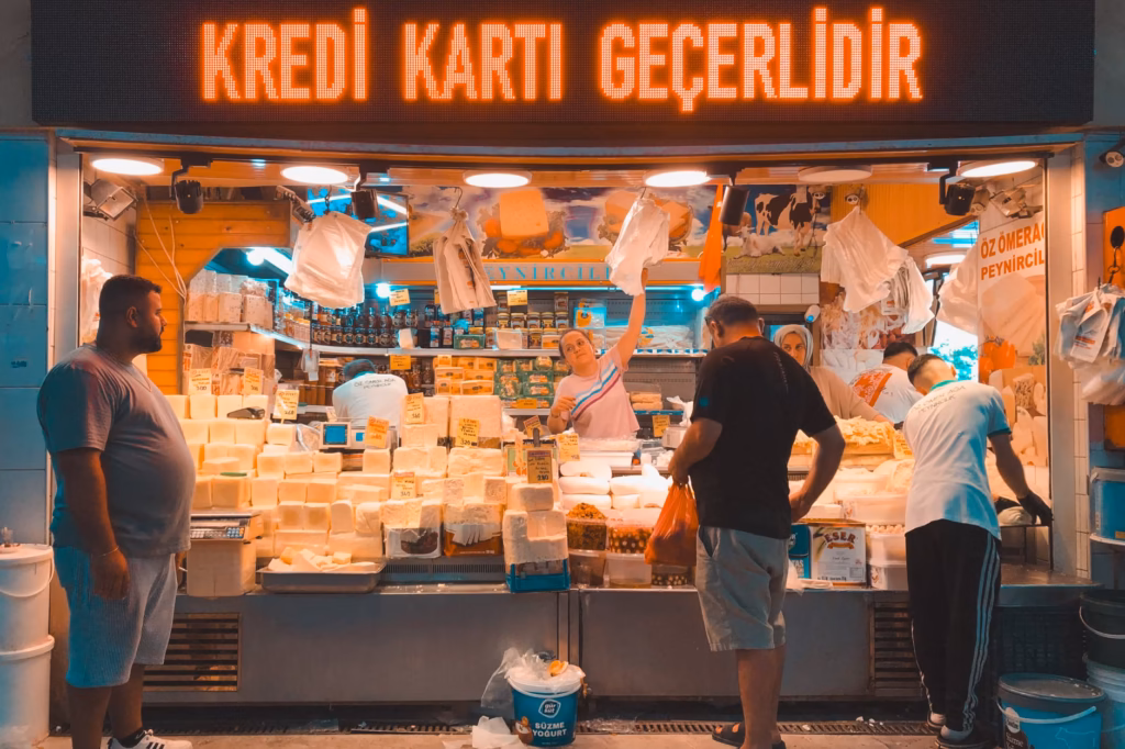 Açlık sınırı 37 bin 388 liraya yükseldi.