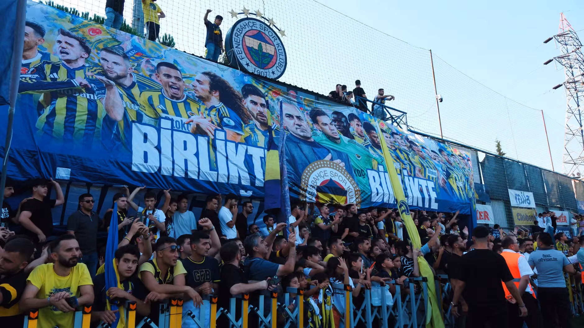 Fenerbahçe’de rota Eyüpspor maçına çevrildi.